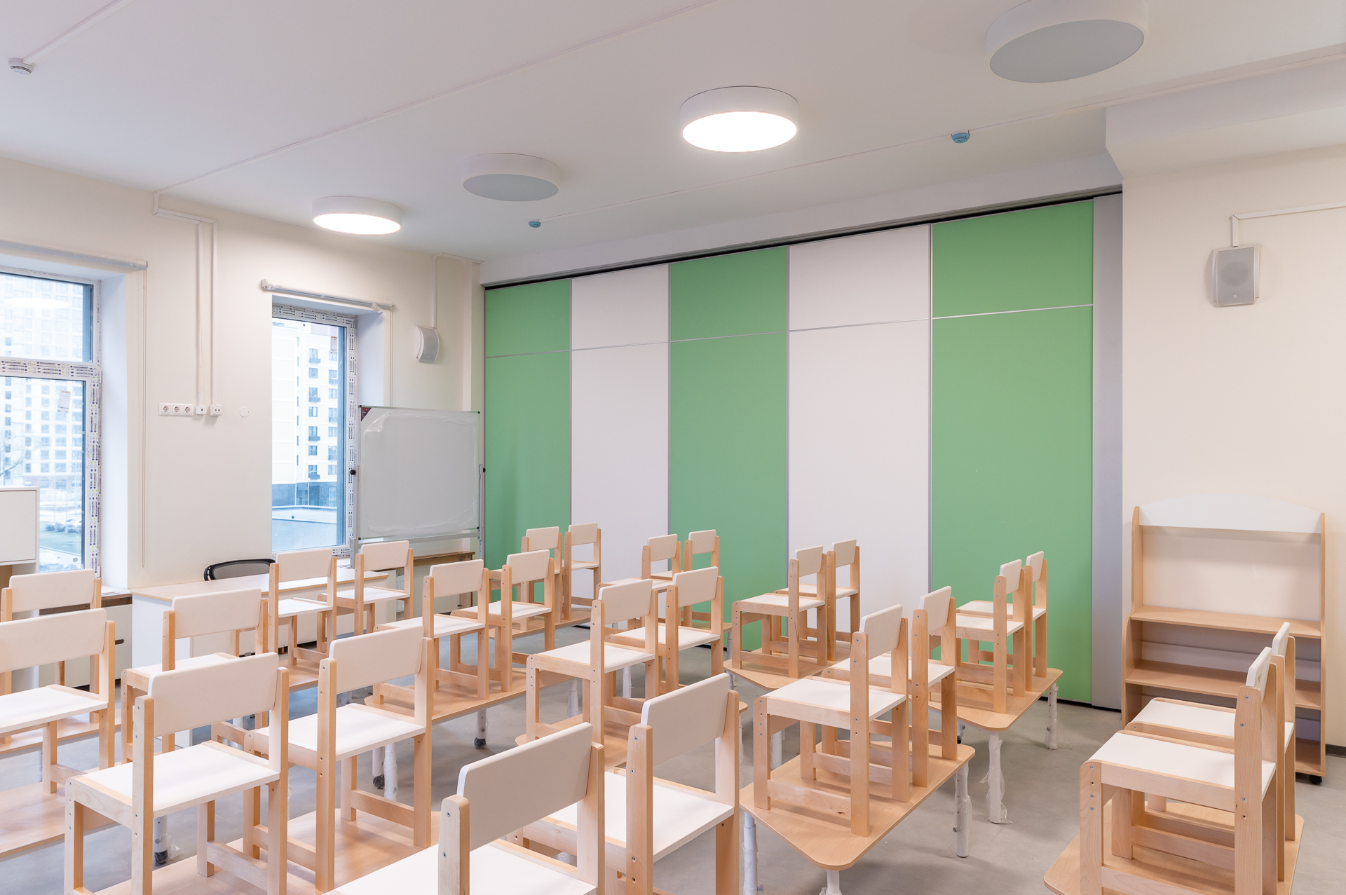 SmartWall H5F-S (School), photo